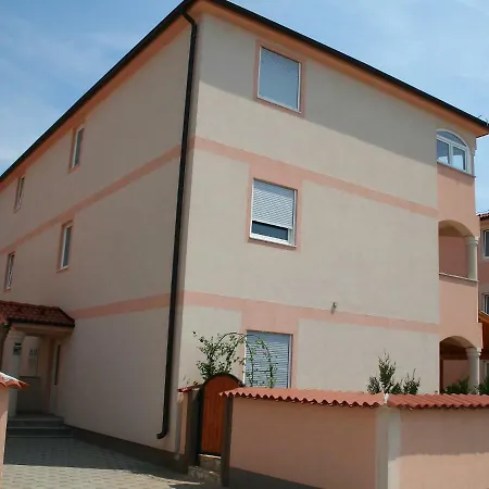 Appartement House Munida *